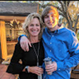 Meet your Posher, Kelley